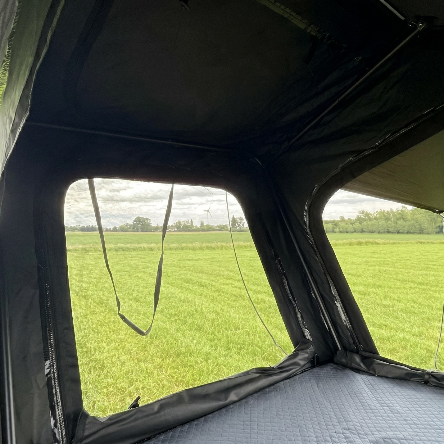 Aluminum Shell Triangle Extended Rear Awning Rooftop Tent — Flagship — Aluminum Shell